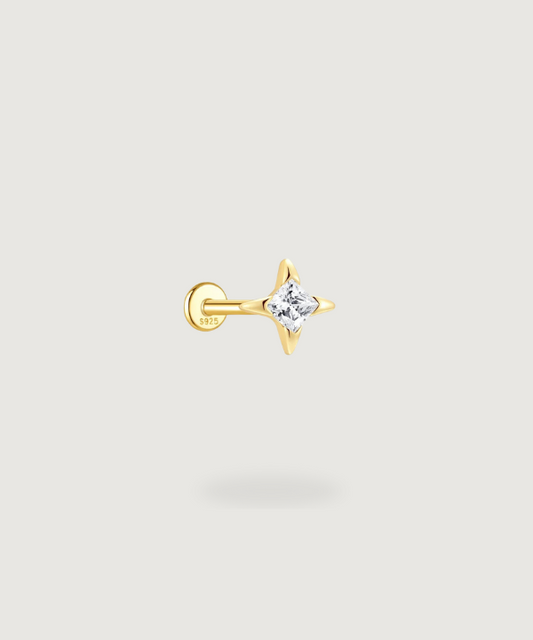 Carmen Ohrstecker für das Helix mit leuchtenden Marquise-Zirkonen