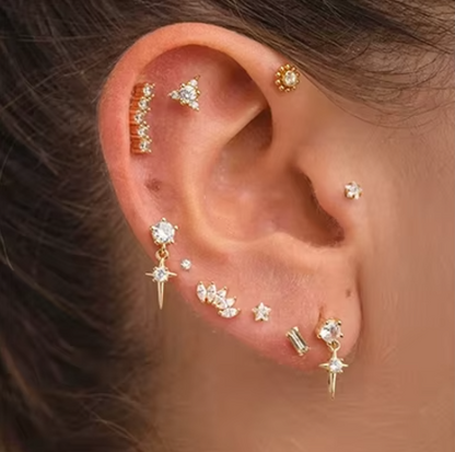 Oria | Stud Forward Helix Piercing