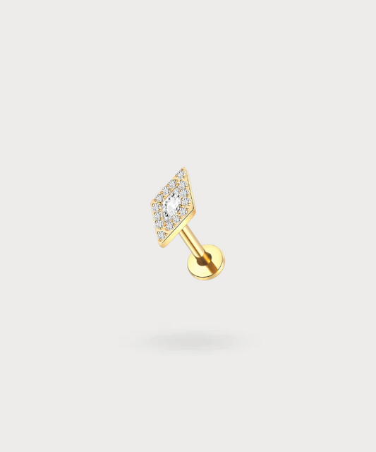 Flat-Piercing Oriana in quadratischer Form mit glänzenden Zirkonen