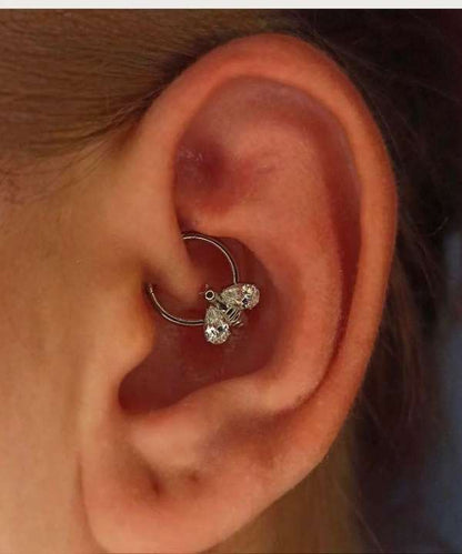 helix Ohrpiercing Ring mit Biene für Frauen