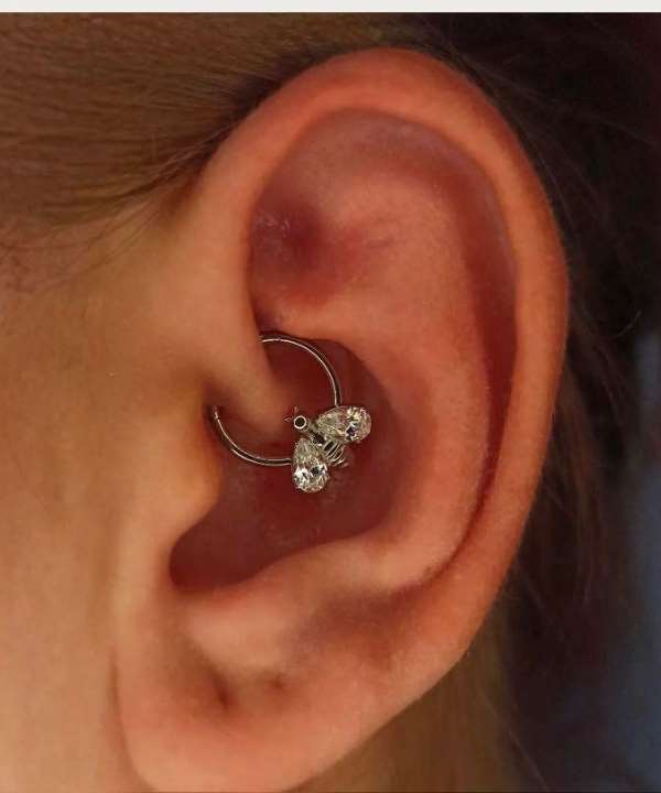 Ohrpiercing Ring mit Biene für Frauen